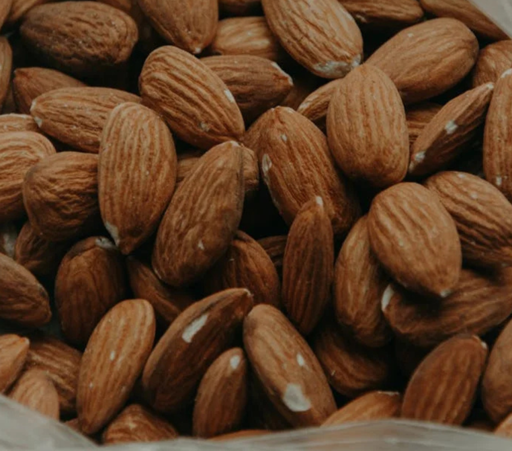 لوز طايب نصف كيلو